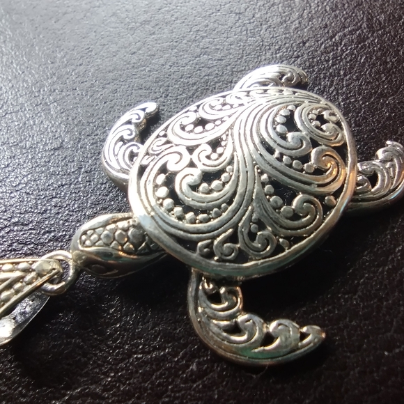 Bali Legacy Sterling Silver Filigree Sea Turtle Pendant - Picture 6 of 16